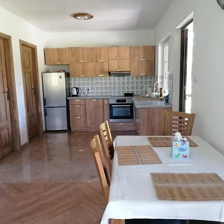 Na Kaszubach Nad Jeziorem Hébergement de vacances *